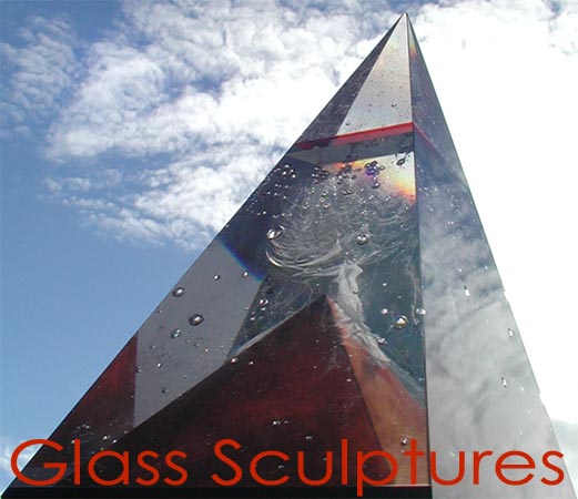 GLASS SCULPTURES artists group on facebook.com
